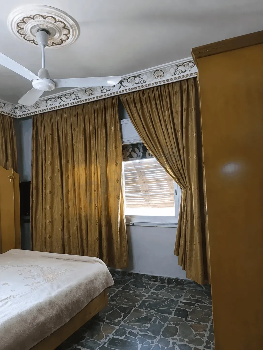 uploads/advertisements/images/للبيع_شقة_في_العدوي__3_-1784317854906.webp
