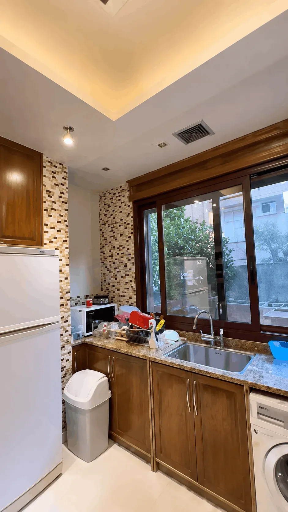 uploads/advertisements/images/للبيع_شقة_في_القصاع_خلف_كنيسة_الصليب__11_-1784837635228.webp