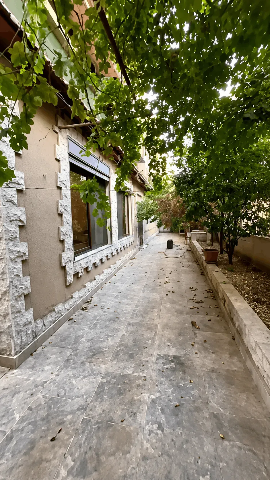 uploads/advertisements/images/للبيع_شقة_في_القصاع_خلف_كنيسة_الصليب__1_-1784837635229.webp