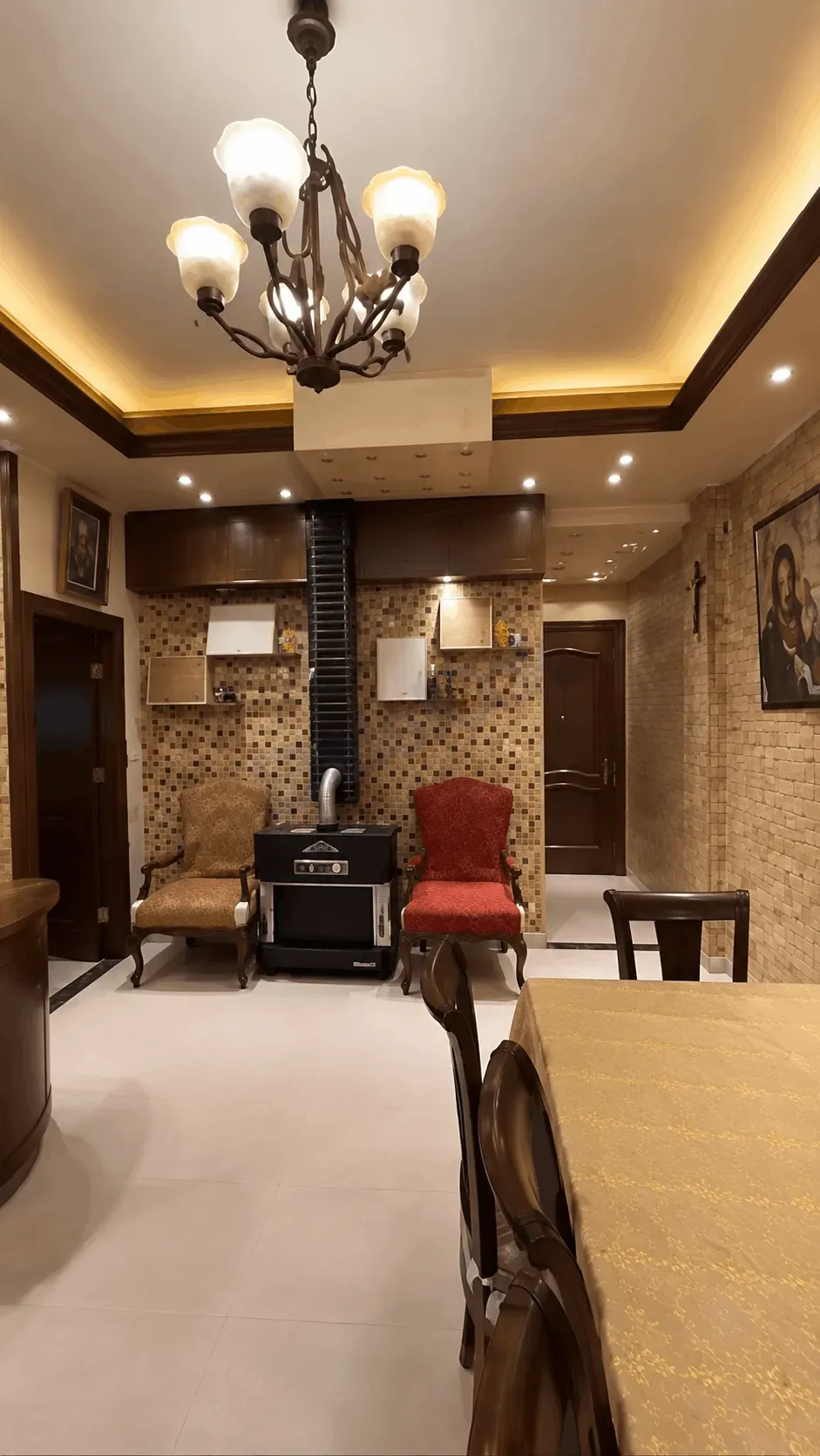 uploads/advertisements/images/للبيع_شقة_في_القصاع_خلف_كنيسة_الصليب__2_-1784837635224.webp