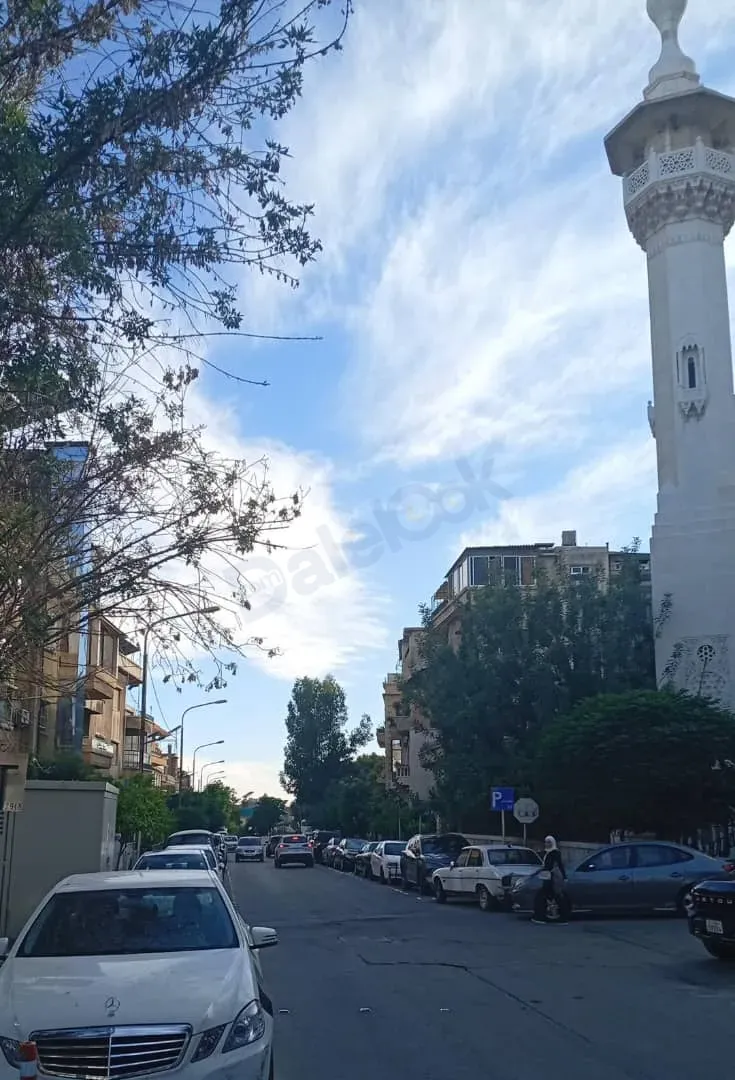 للبيع شقة في المالكي شارع اشبيليا