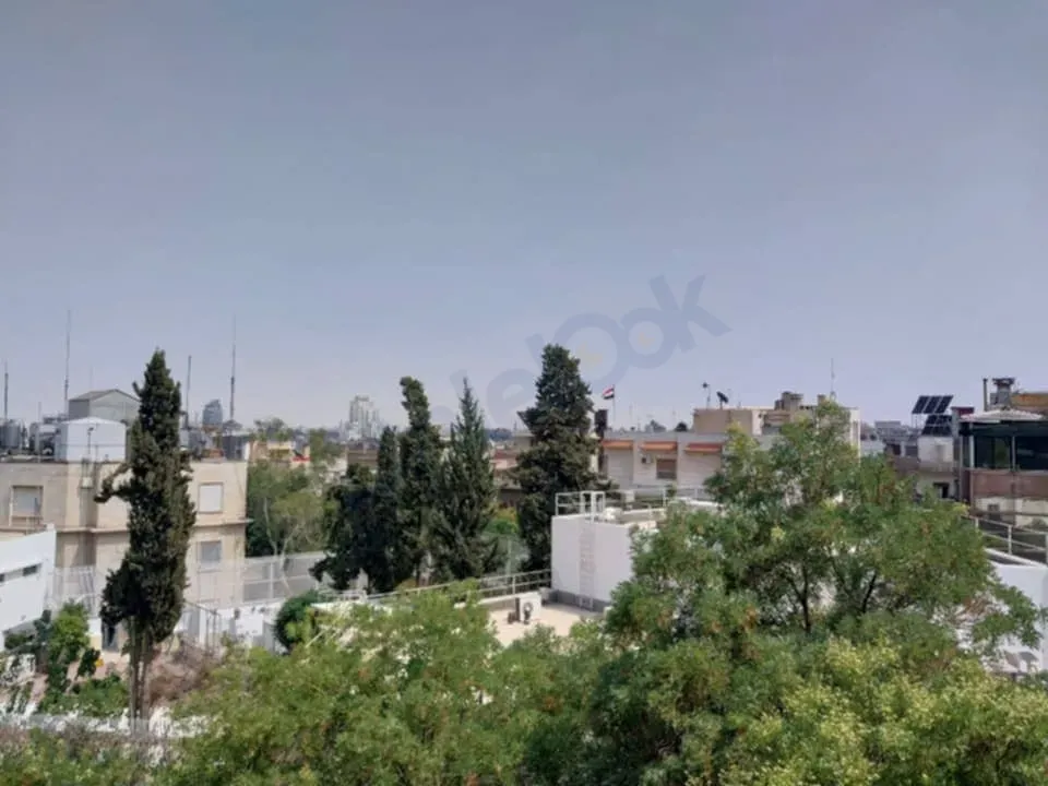uploads/advertisements/images/للبيع_شقة_في_المالكي_مقابل_السفارة_الأمريكية__4_-1787506617055.webp