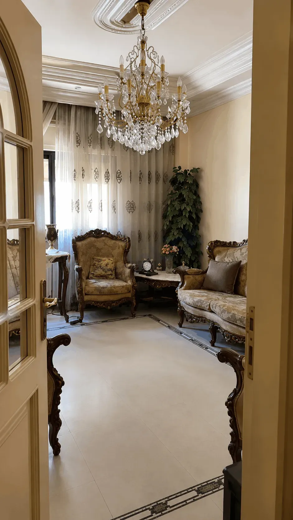 uploads/advertisements/images/للبيع_شقة_في_المزة_شيخ_سعد_جانب_الفرن__3_-1783607278233.webp
