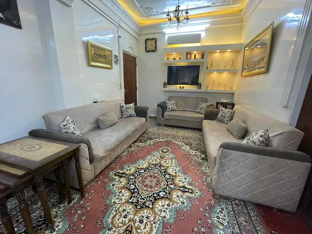 uploads/advertisements/images/للبيع_شقة_في_المزة_فيلات_غربية_مقابل_برج_تالا__1_-1782509319062.webp