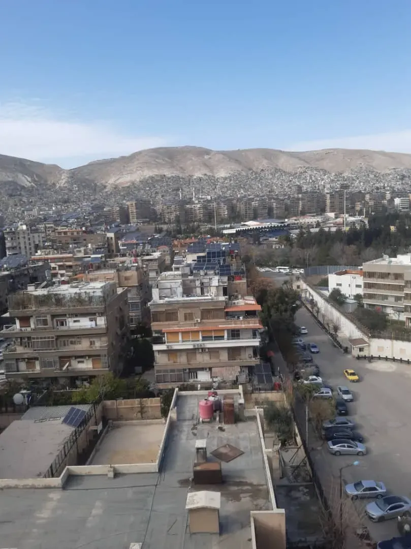uploads/advertisements/images/للبيع_شقة_في_المزرعة_خلف_جامع_الإيمان_بإطلالة_مفتوحة__1_-1780414194153.webp