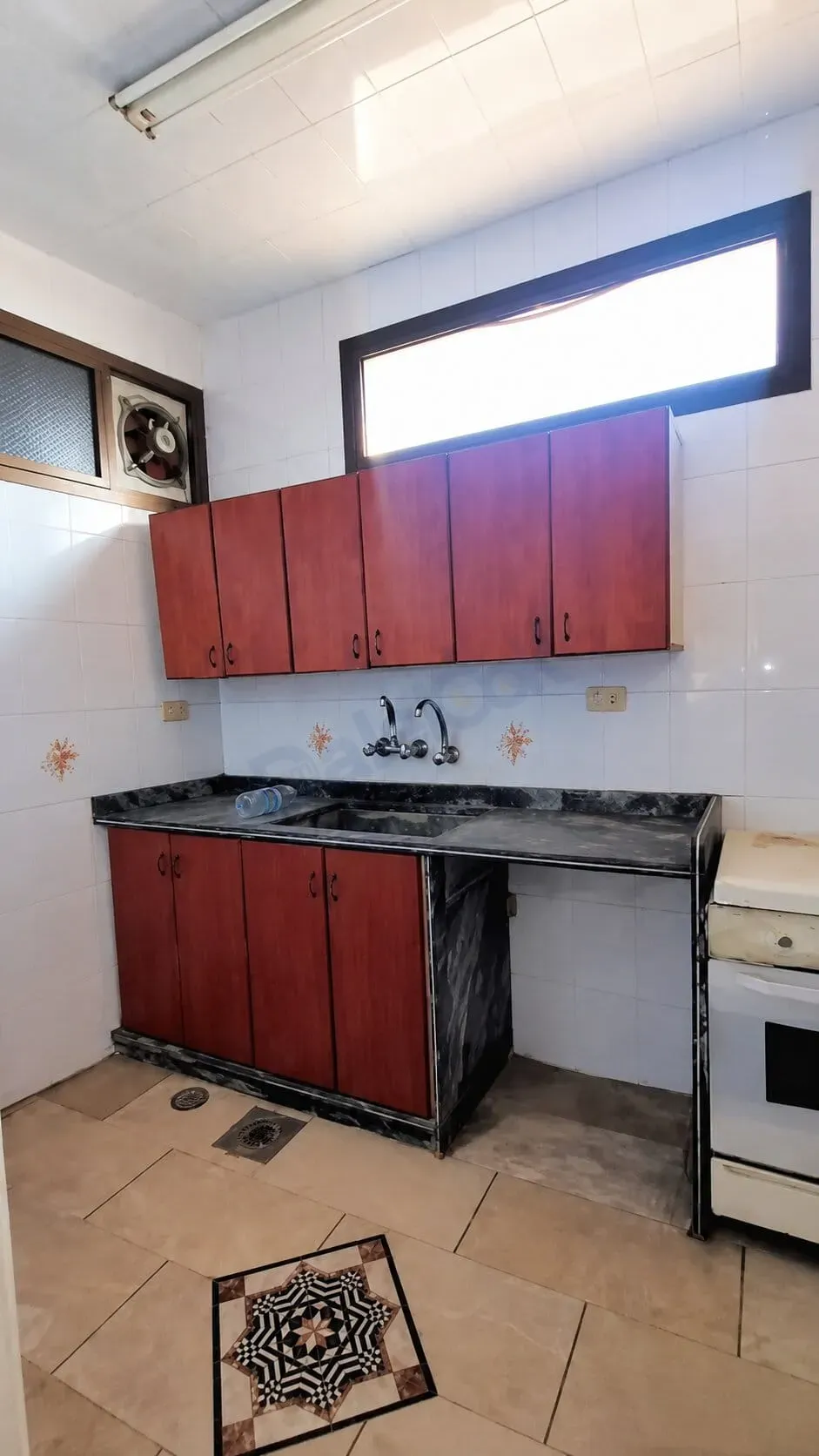 uploads/advertisements/images/للبيع_شقة_في_الميدان_الجزماتية__1_-1786925622742.webp