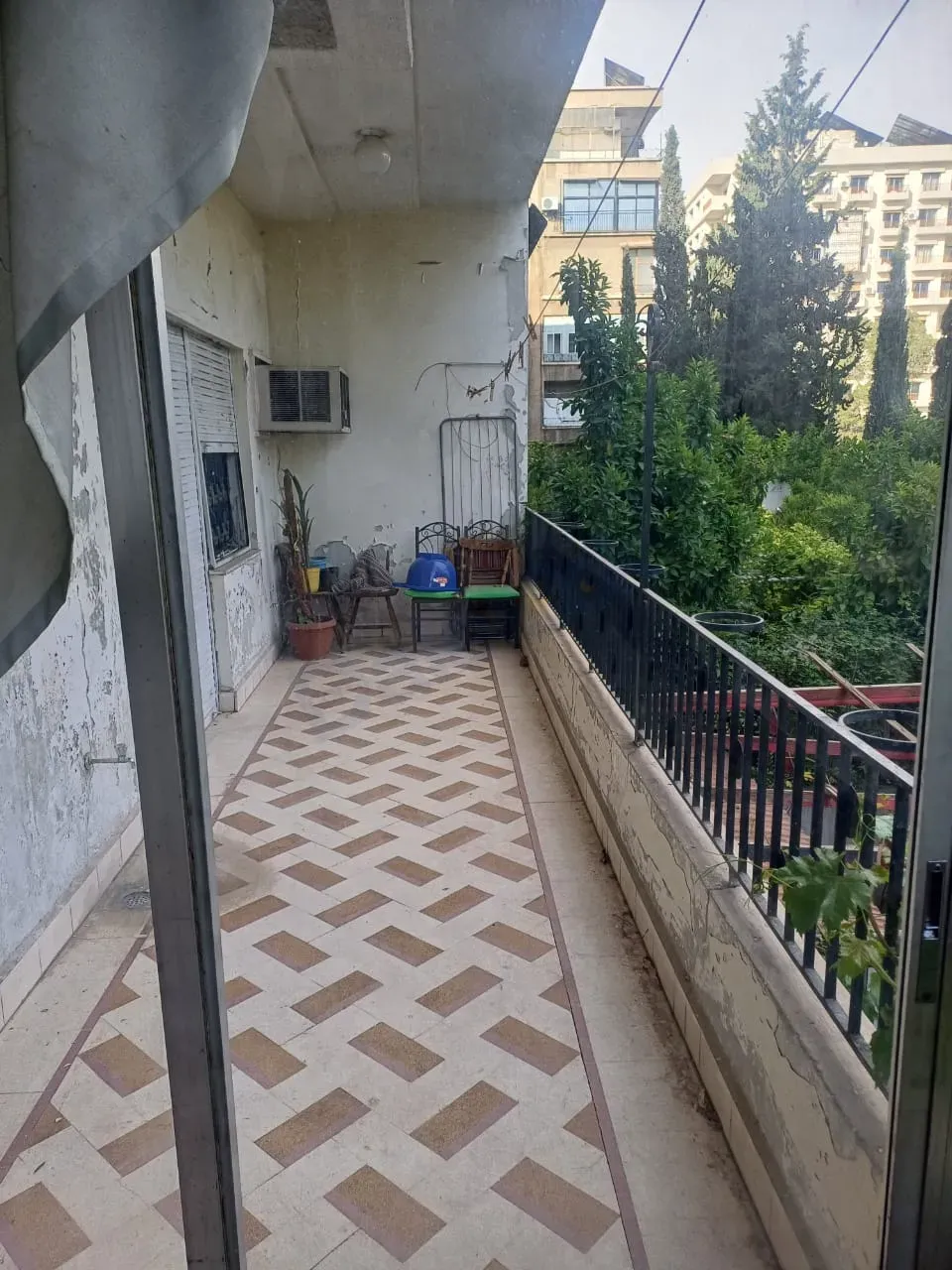 للبيع شقة في الميسات شارع النهر