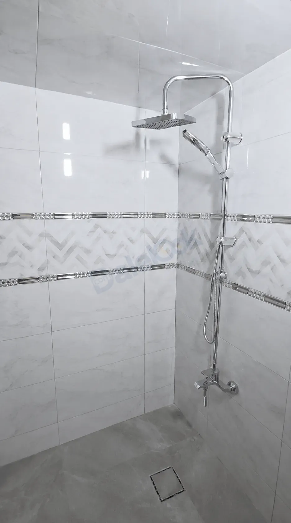 uploads/advertisements/images/للبيع_شقة_في_ببيلا_قرب_دوار_البراء__8_-1784068884142.webp