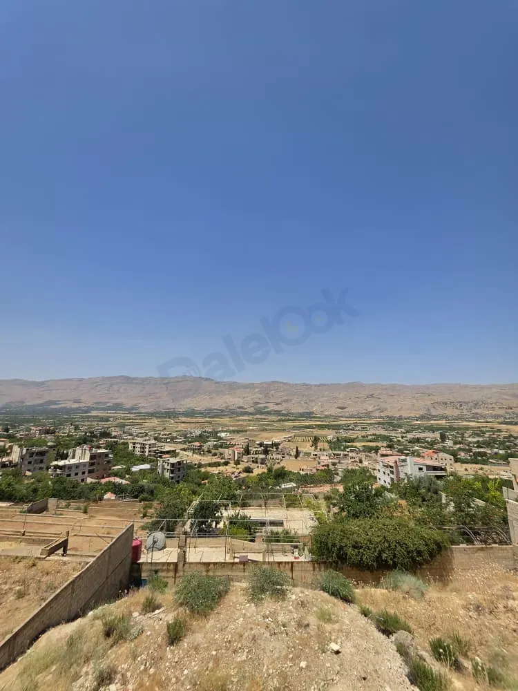 للبيع شقة في بقين اطلالة على سهل الزبداني