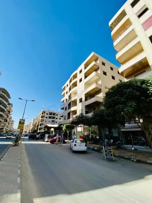 uploads/advertisements/images/للبيع_شقة_في_جرمانا_الجناين_بجانب_منتزه_الروابي_-1782603825717.webp