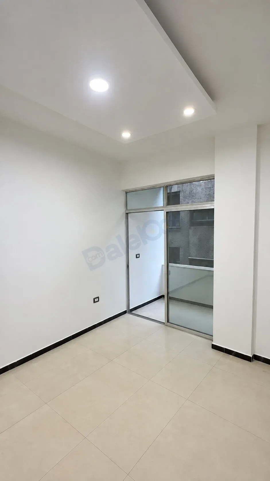For sale apartment in Jaramana Al-Janayen near Umayyah ice cream