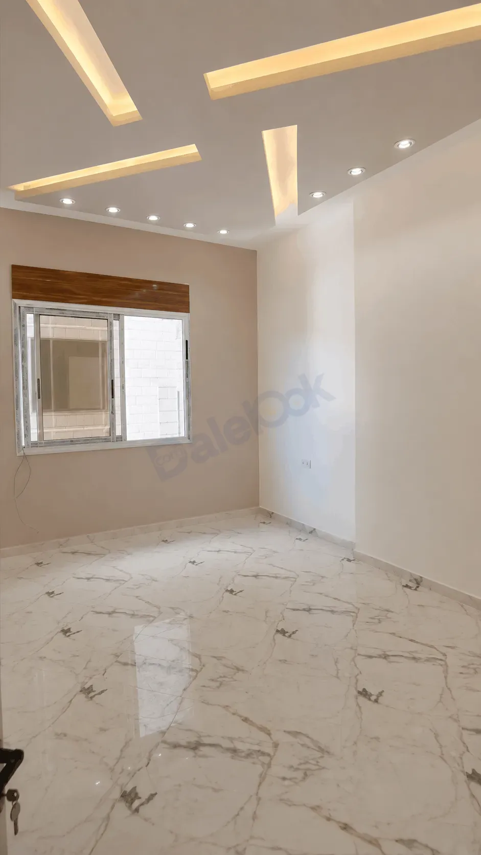 uploads/advertisements/images/للبيع_شقة_في_جرمانا_بالقرب_من_ساحة_الكرامة__5_-1783818098117.webp