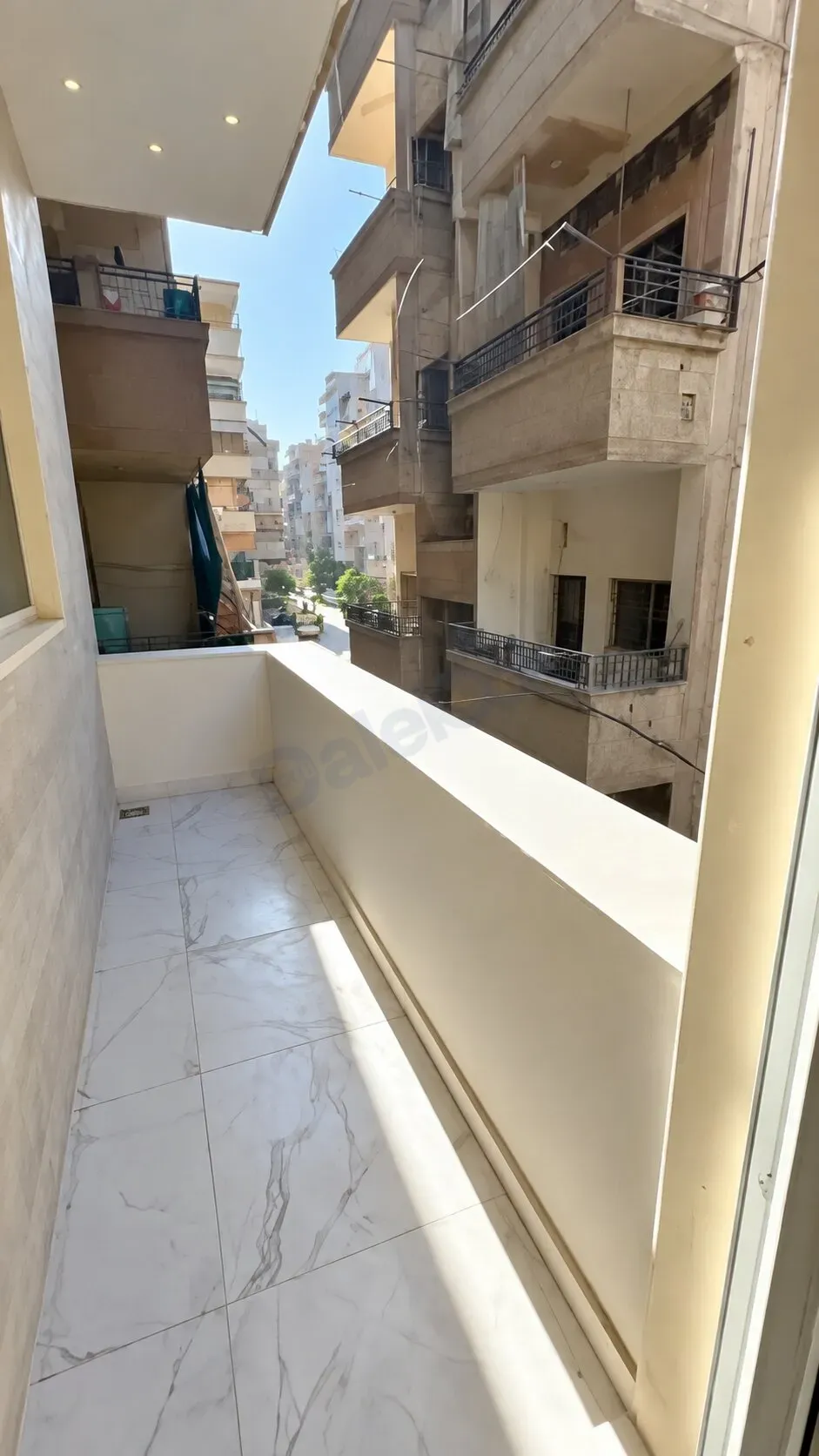 uploads/advertisements/images/للبيع_شقة_في_جرمانا_حي_البعث__9_-1788739820440.webp