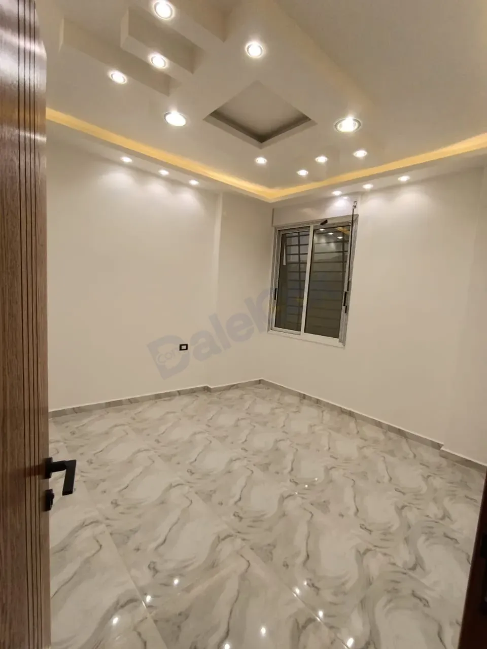 uploads/advertisements/images/للبيع_شقة_في_جرمانا_حي_الوحدة__9_-1786543313096.webp