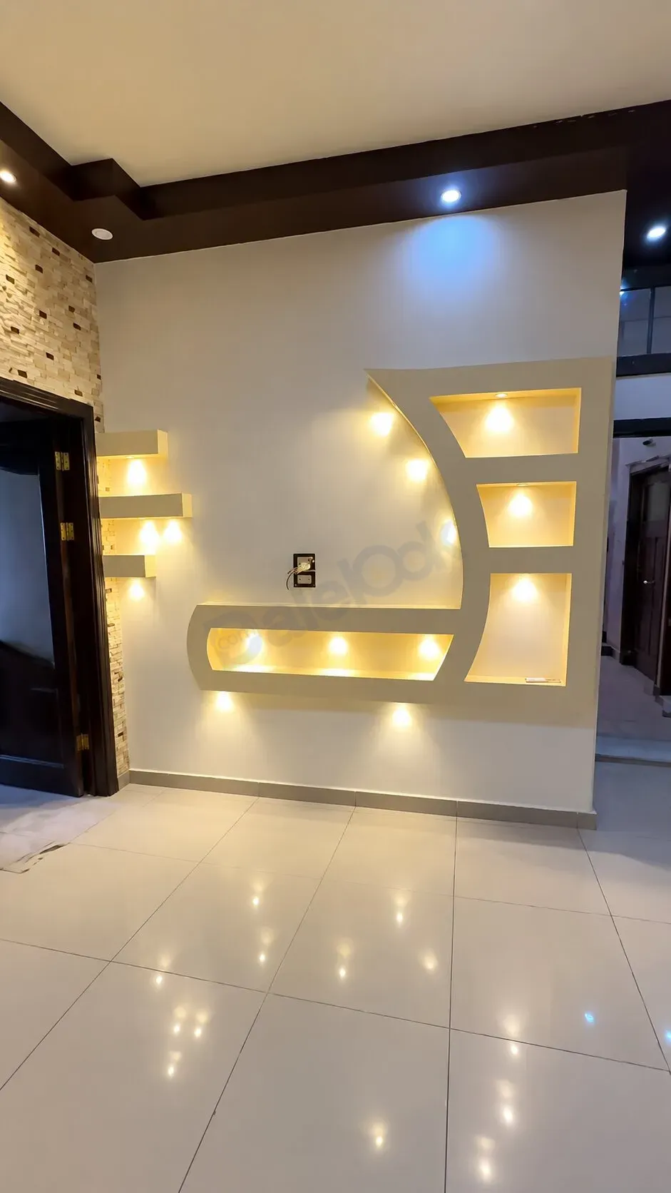 For Sale Apartment in Jaramana on the Corniche