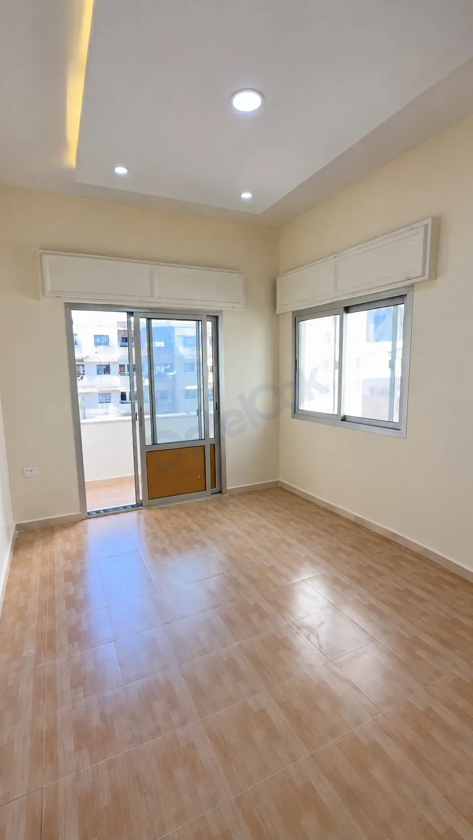 For Sale Apartment in Jaramana Corniche Al Janain Near Al Rawabi Restaurant