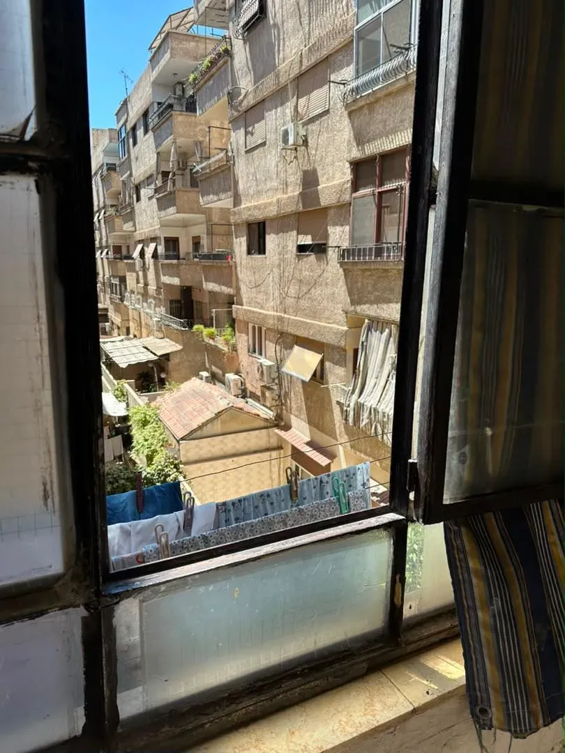 uploads/advertisements/images/للبيع_شقة_في_جرمانا_كورنيش_الروضة__5_-1792020486003.webp