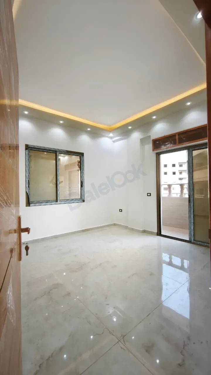 uploads/advertisements/images/للبيع_شقة_في_حرستا___4_-1792413702662.webp
