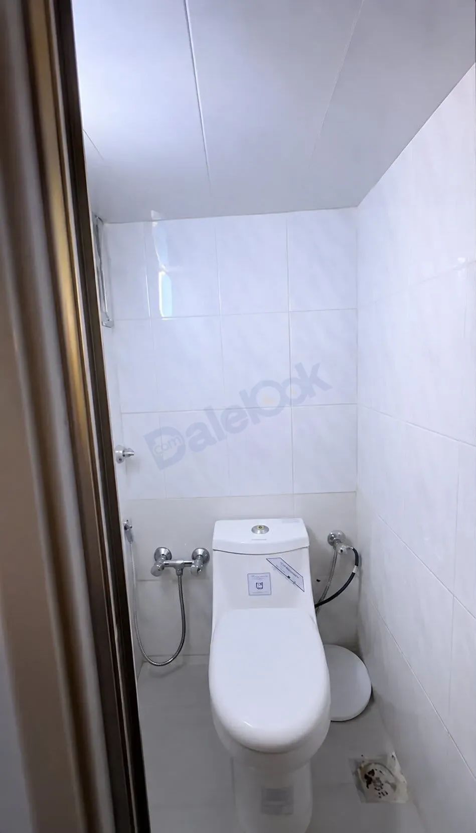 uploads/advertisements/images/للبيع_شقة_في_حرستا_حي_البستان__1_-1786888729173.webp