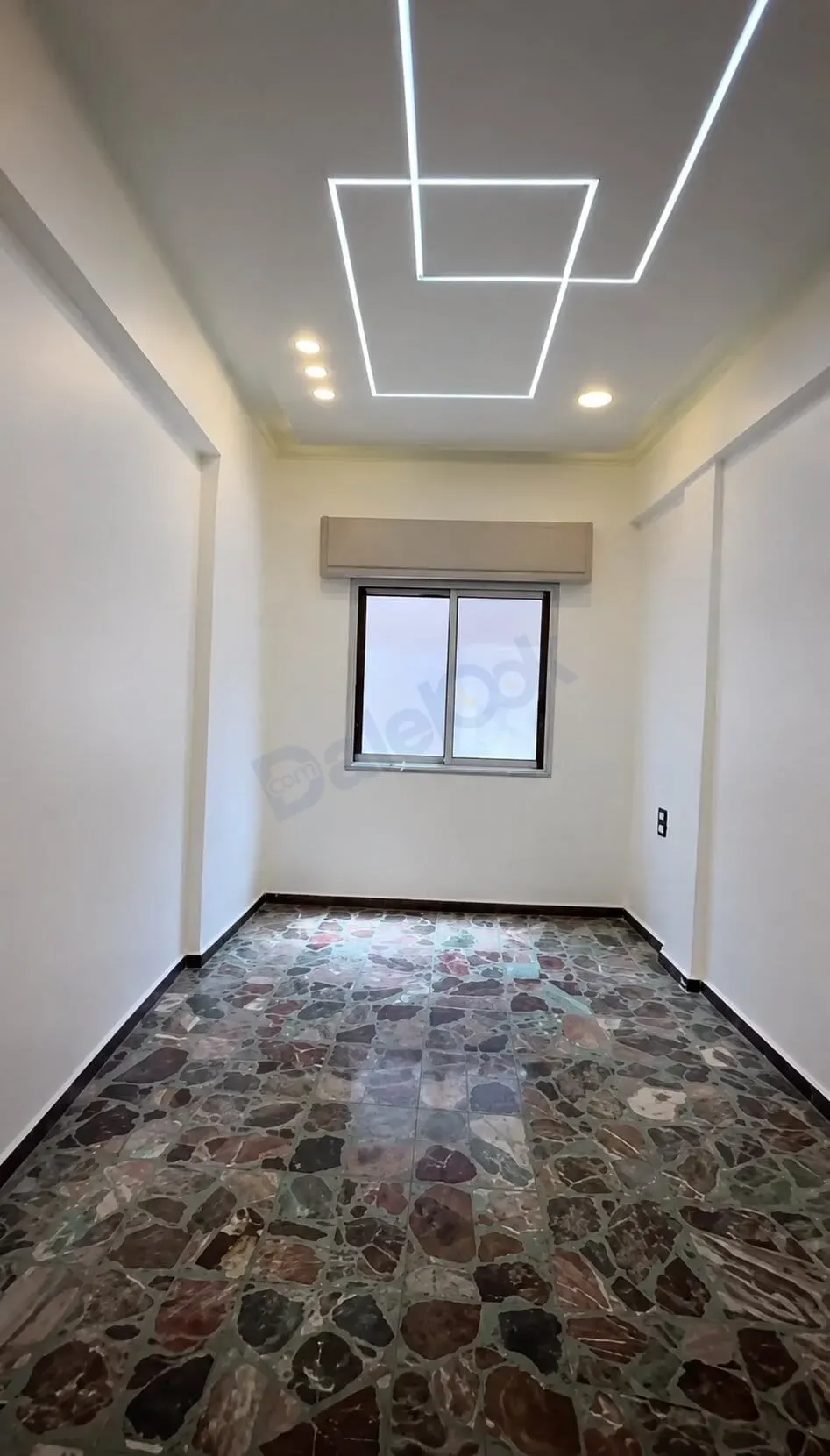 uploads/advertisements/images/للبيع_شقة_في_حرستا_حي_البستان__5_-1786888729173.webp