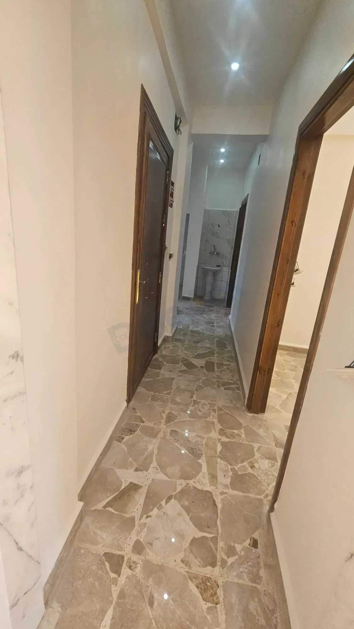 للبيع شقة في دمشق القابون جانب الجامع الكبير