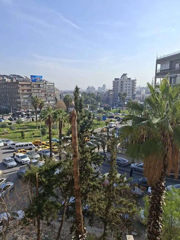 uploads/advertisements/images/للبيع_شقة_في_دمشق_الميسات_اطلاله_مفتوحه__9_-1790107673005.webp