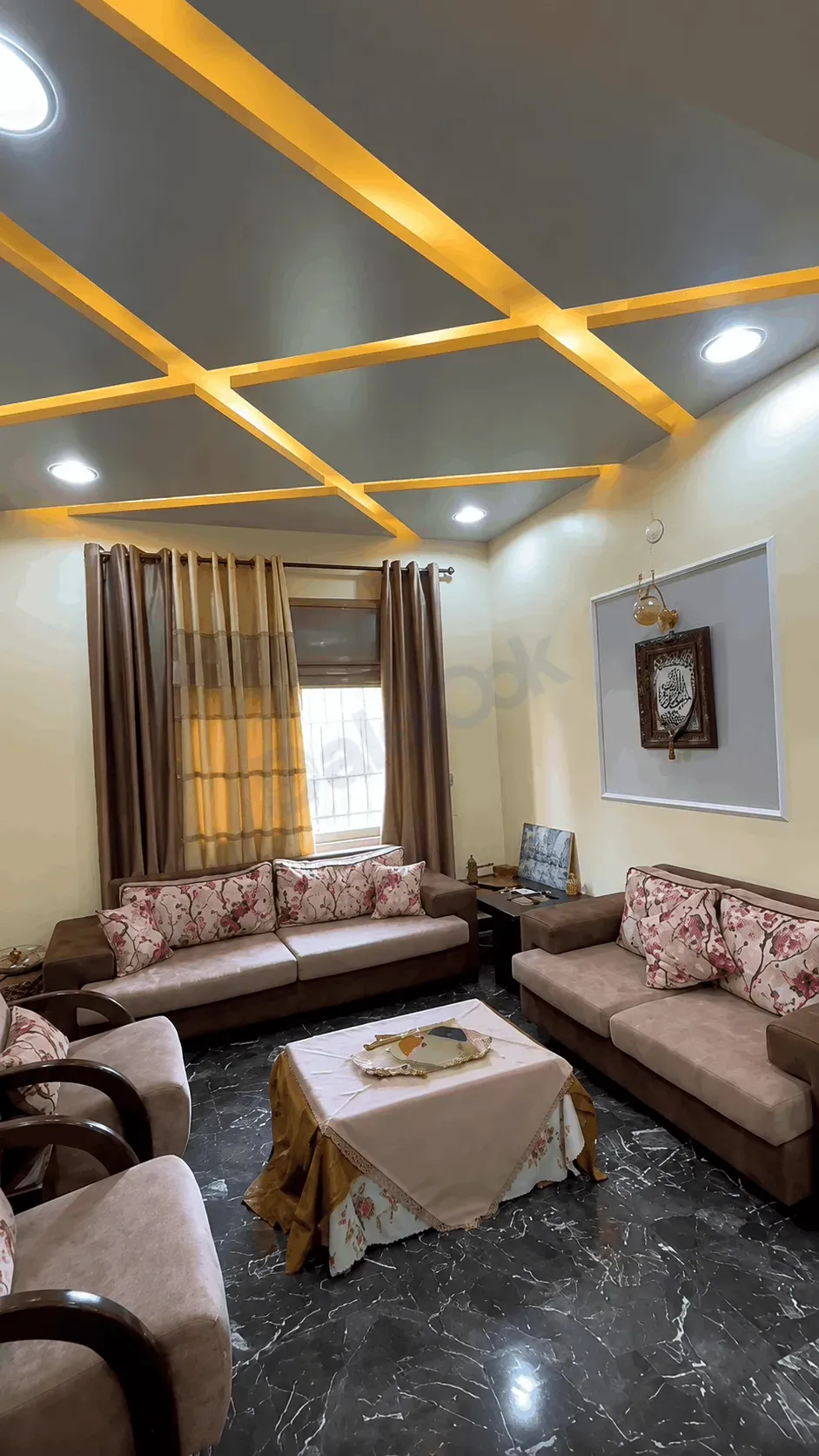uploads/advertisements/images/للبيع_شقة_في_دمشق_شارع_بغداد__2_-1785265431251.webp