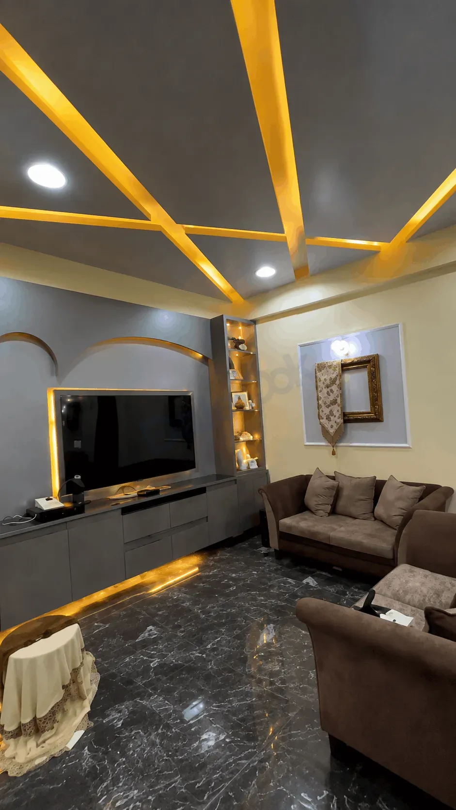 uploads/advertisements/images/للبيع_شقة_في_دمشق_شارع_بغداد__3_-1785265431251.webp
