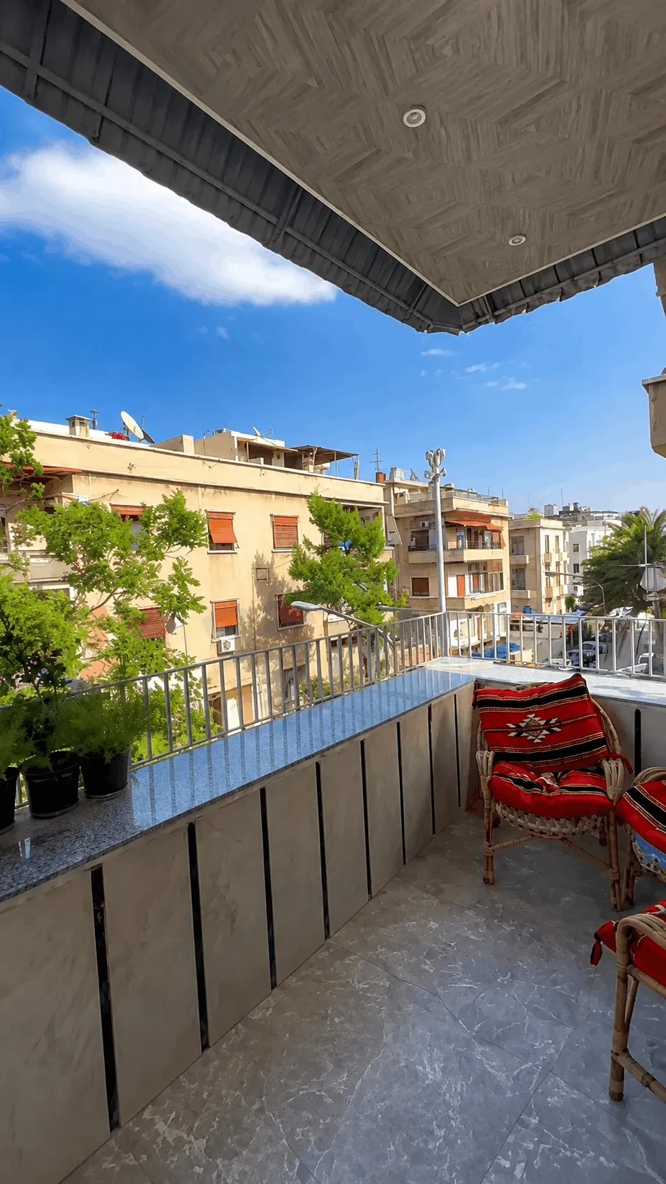 uploads/advertisements/images/للبيع_شقة_في_دمشق_شارع_بغداد__7_-1785265431252.webp