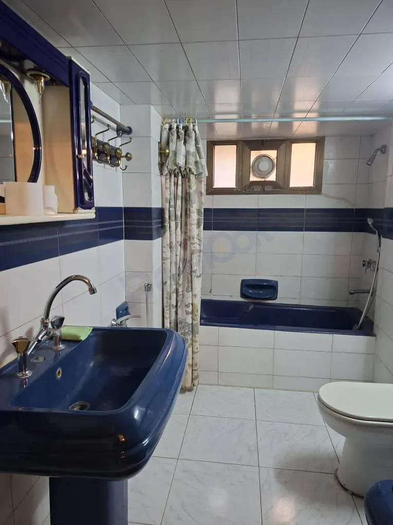 uploads/advertisements/images/للبيع_شقة_في_دمشق_شارع_بغداد_شارع_مدرية_التربية_-المبرة__8_-1791067389133.webp