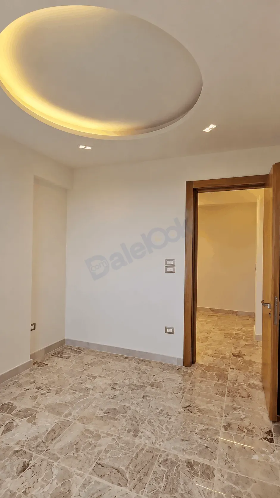 uploads/advertisements/images/للبيع_شقة_في_دمشق_شرقي_التجارة__1_-1785260519136.webp