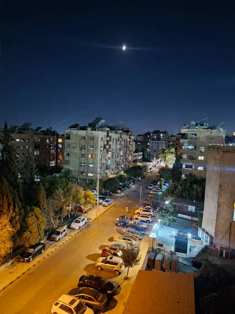 uploads/advertisements/images/للبيع_شقة_في_دمشق_شرقي_ركن_الدين__بالقرب_من_صاله_الانس__18_-1790026143978.webp