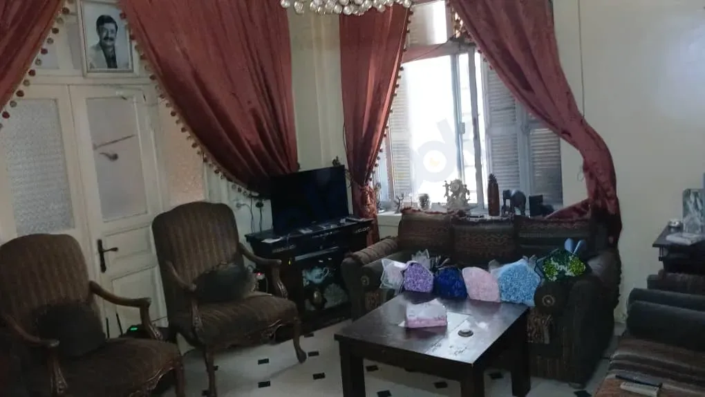 للبيع شقة في دمشق كورنيش الميدان