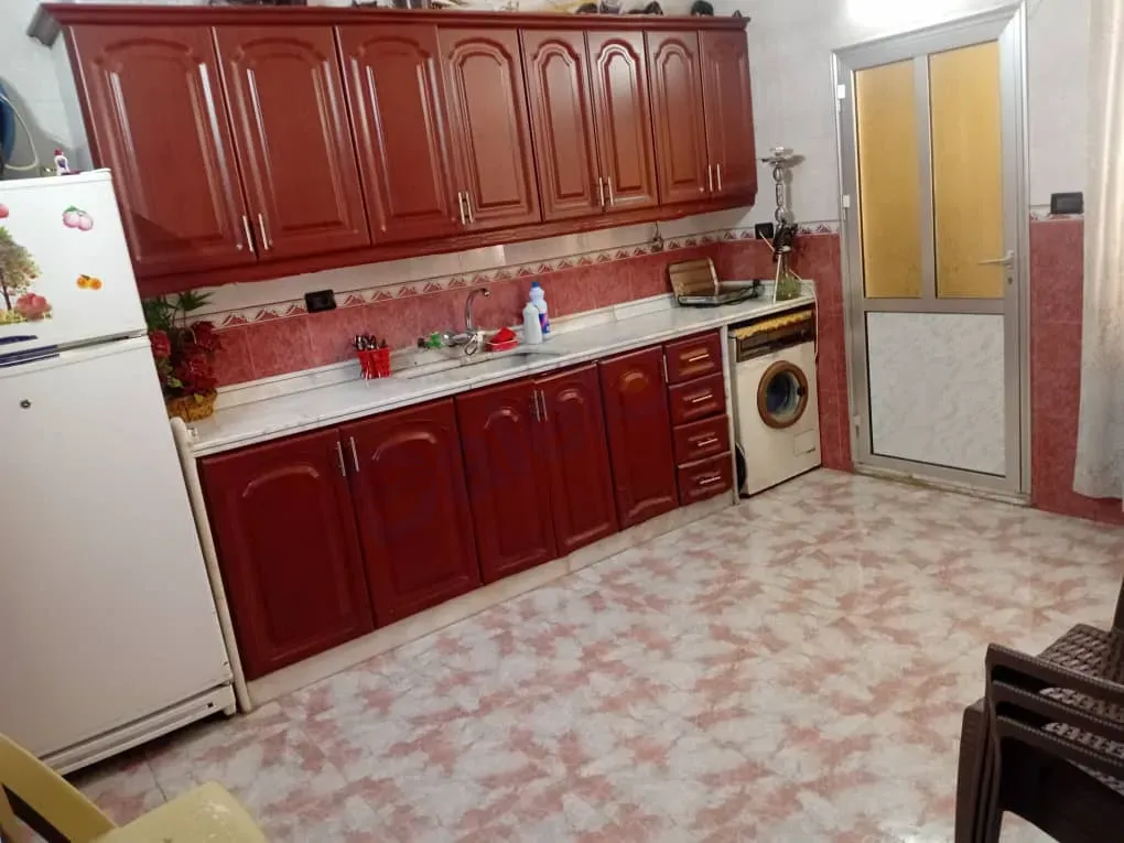 uploads/advertisements/images/للبيع_شقة_في_ركن_الدين_شارع_أسد_الدين__2_-1786390533582.webp