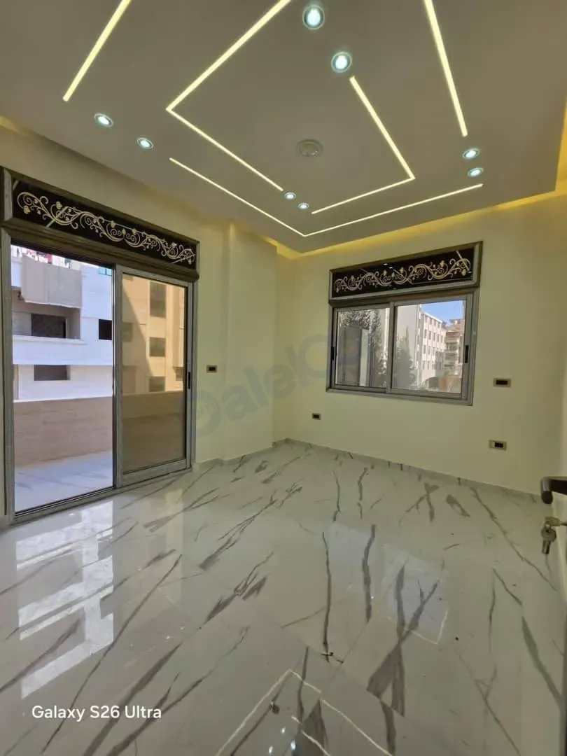 uploads/advertisements/images/للبيع_شقة_في_ريف_دمشق_تنظيم_القزاز_مجمع_عشتار__3_-1786992697407.webp