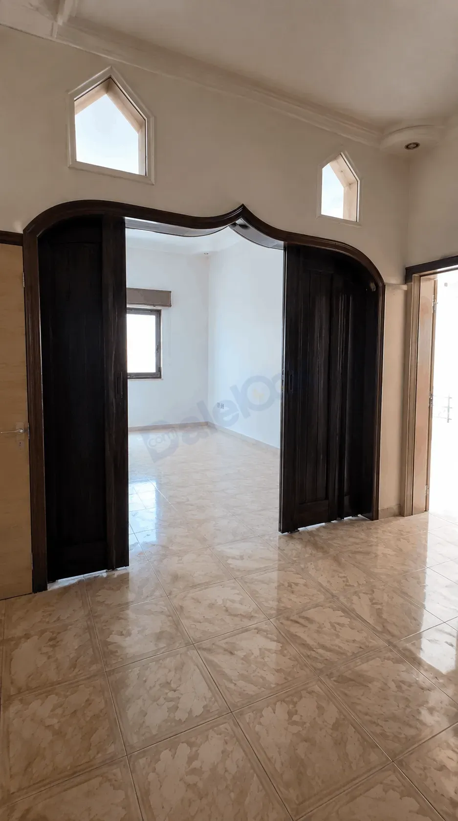 uploads/advertisements/images/للبيع_شقة_في_ريف_دمشق_كفر_بطنا__6_-1783528832447.webp