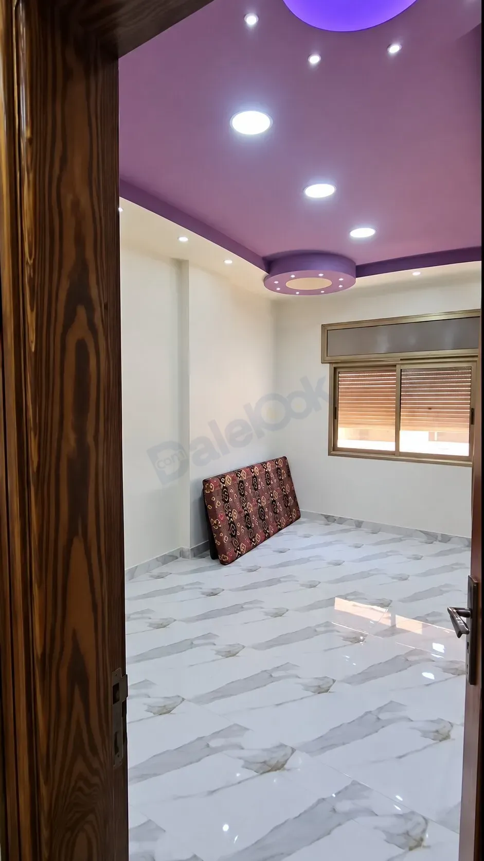 uploads/advertisements/images/للبيع_شقة_في_صحنايا_الكورنيش_الغربي__14_-1788650409320.webp