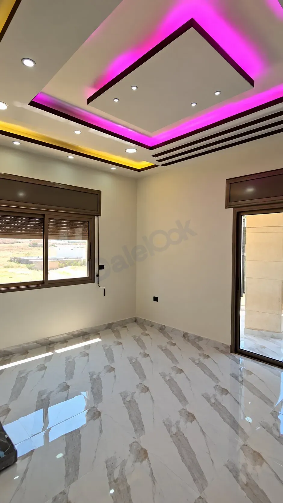 uploads/advertisements/images/للبيع_شقة_في_صحنايا_الكورنيش_الغربي__8_-1788650409319.webp