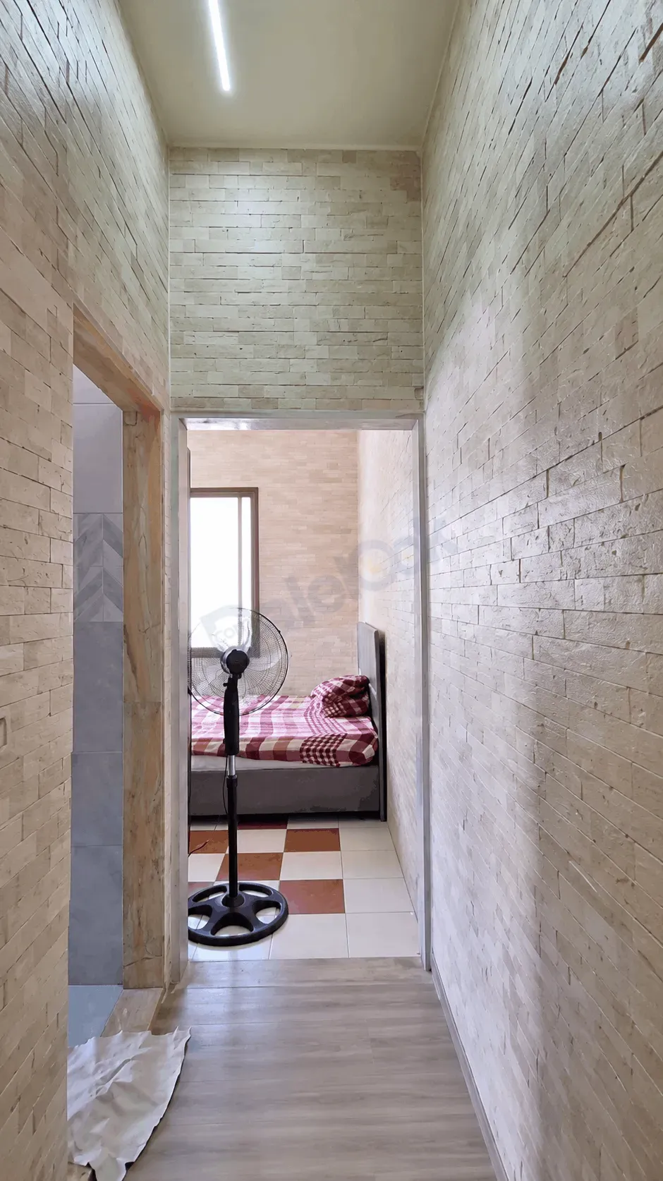 للبيع شقة في كفر بطنا جانب جامع النور