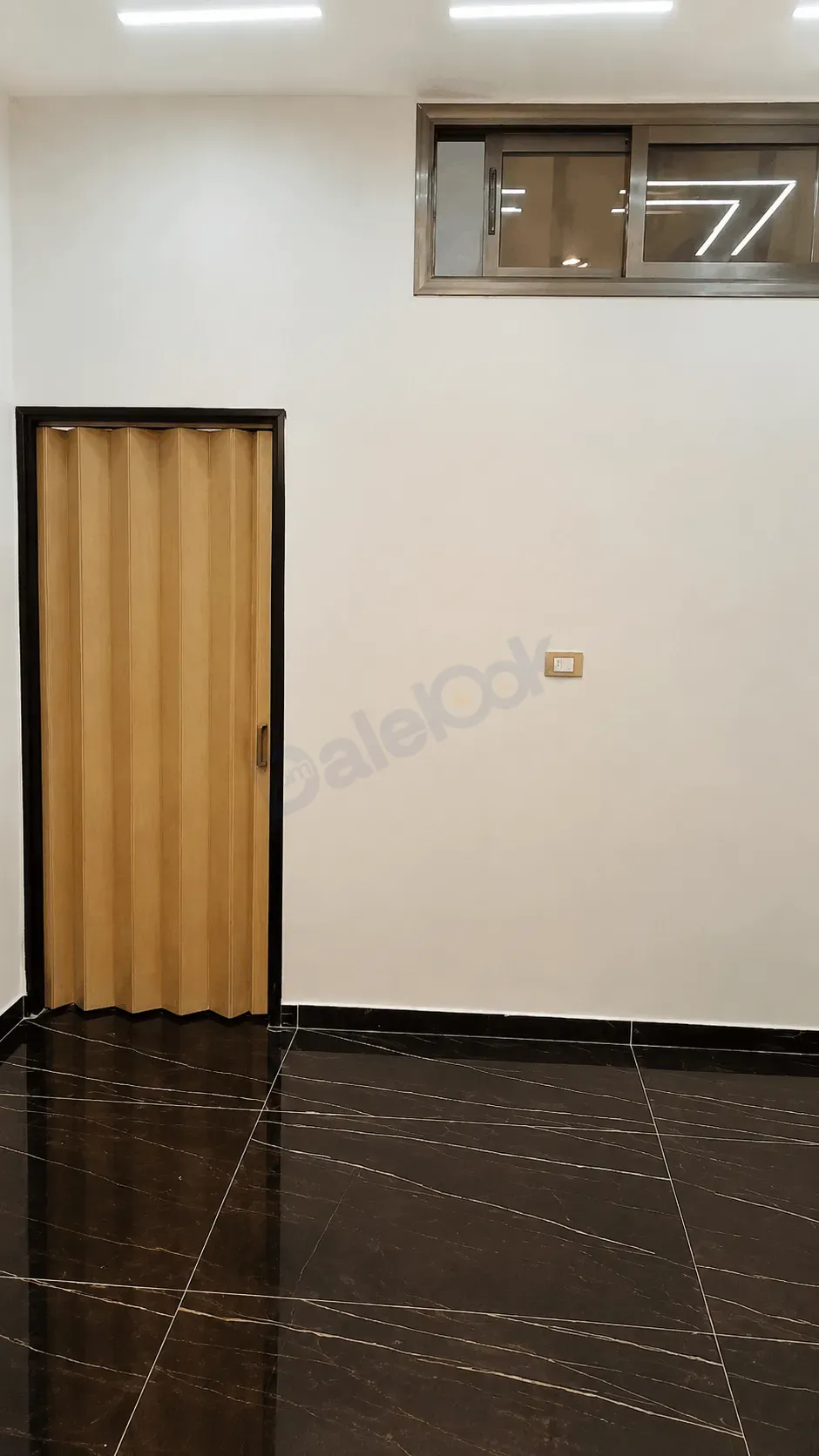 uploads/advertisements/images/للبيع_شقة_في_كفر_بطنا_ساحة_البلدية__7_-1782859169133.webp