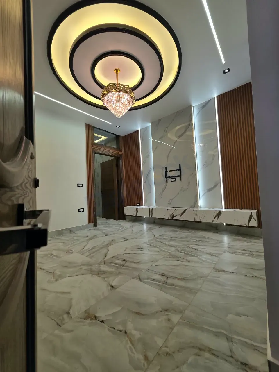 uploads/advertisements/images/للبيع_شقة_في_معضمية_الشام_سكن_أول__13_-1787863481257.webp