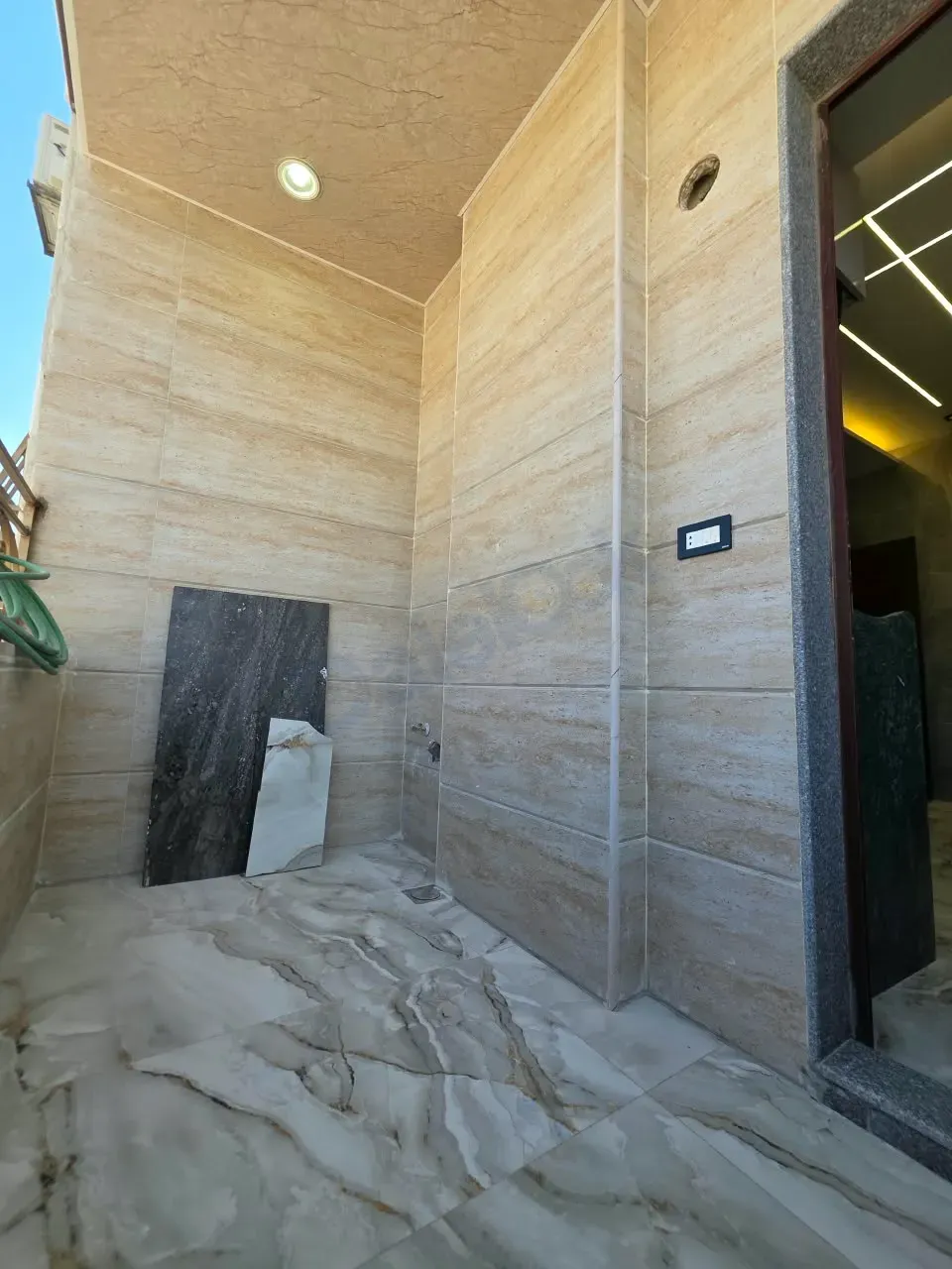 uploads/advertisements/images/للبيع_شقة_في_معضمية_الشام_سكن_أول__5_-1787863481254.webp