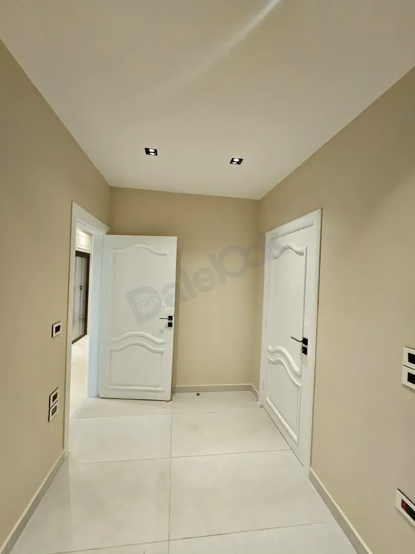 uploads/advertisements/images/للبيع_شقة_في_منطقة_مشروع_دمر_الجزيرة_16__13_-1788030938716.webp