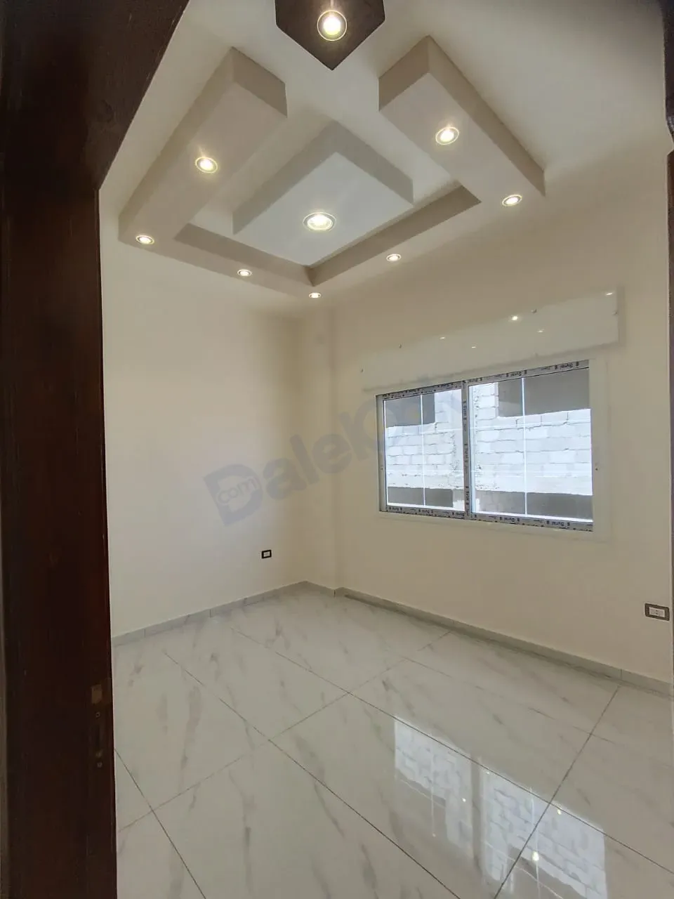uploads/advertisements/images/للبيع_شقة_كسوة_ديروكس_في_معضمية_الشام__7_-1786388083983.webp