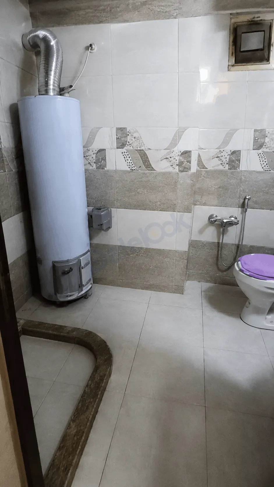 uploads/advertisements/images/للبيع_شقة_لقطة_في_الهامة___حي_الخابوري_-_طريق_الرحبة__2_-1785187270469.webp