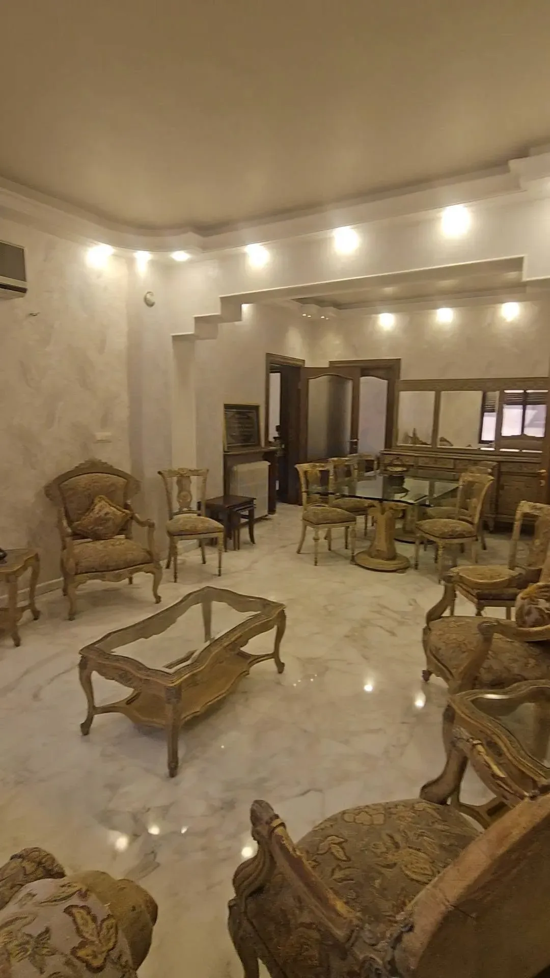 uploads/advertisements/images/للبيع_شقة_للبيع_في_شرقي_ركن_الدين_أوتوستراد_الفيحاء__9_-1791219395690.webp