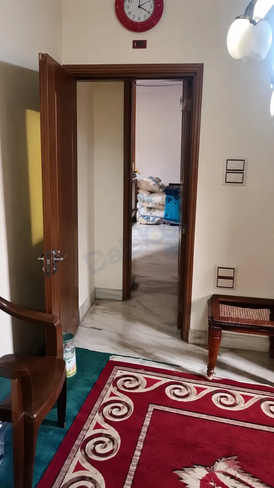 uploads/advertisements/images/للبيع_شقة_مع_السطح_في_ريف_دمشق_كشكول_شارع_السوق__8_-1789775624945.webp