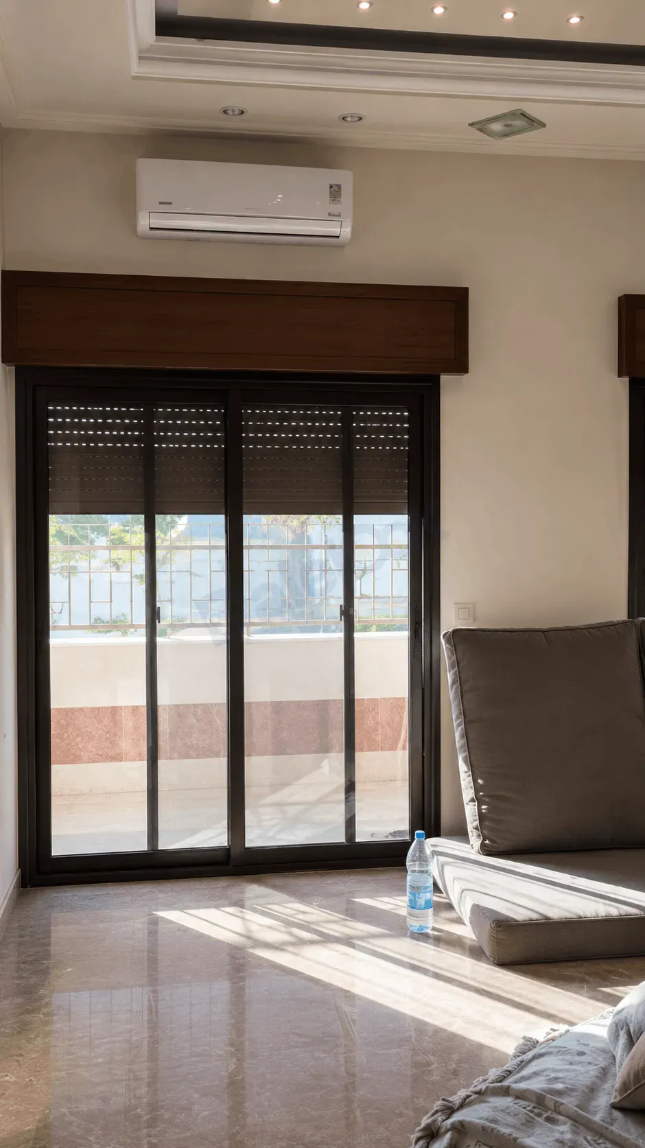 uploads/advertisements/images/للبيع_شقة_مع_الفرش_في_العمارة__5_-1783458509682.webp