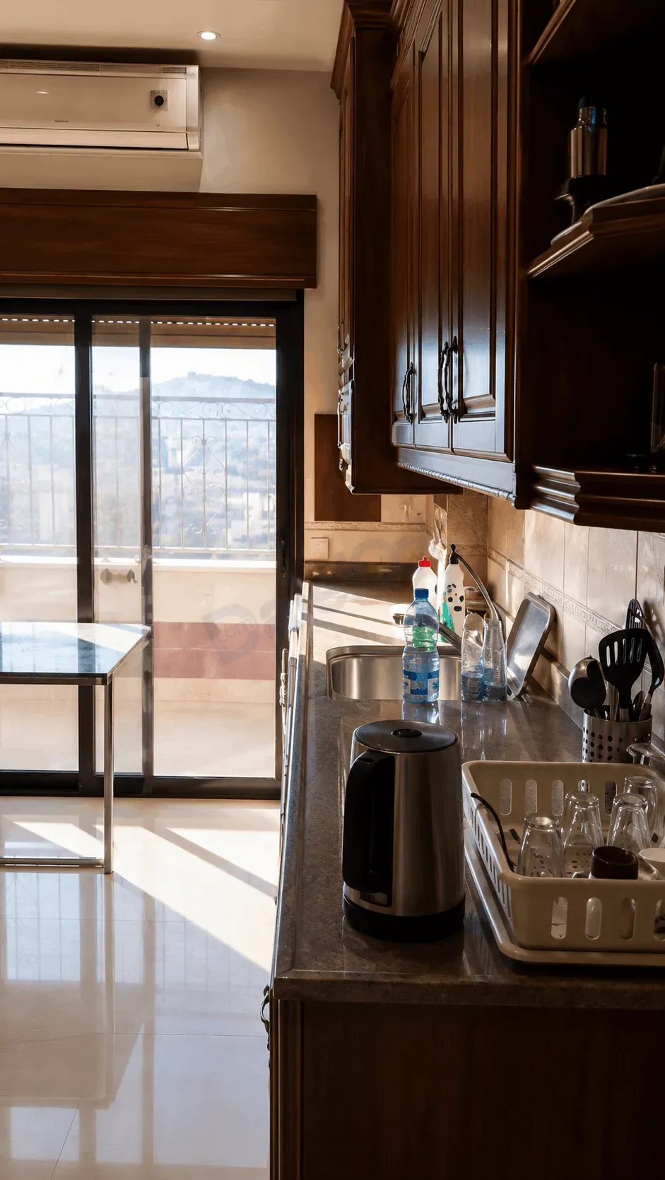 uploads/advertisements/images/للبيع_شقة_مع_الفرش_في_العمارة__9_-1783458509682.webp