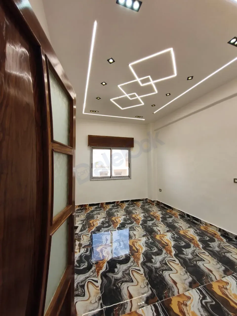 uploads/advertisements/images/للبيع_شقة_مكسية_في_حرستا_حي_البيدر_طابو_اخضر__5_-1792614159921.webp